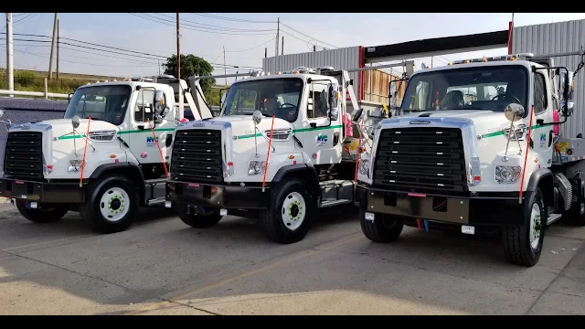 Municipal utility truck